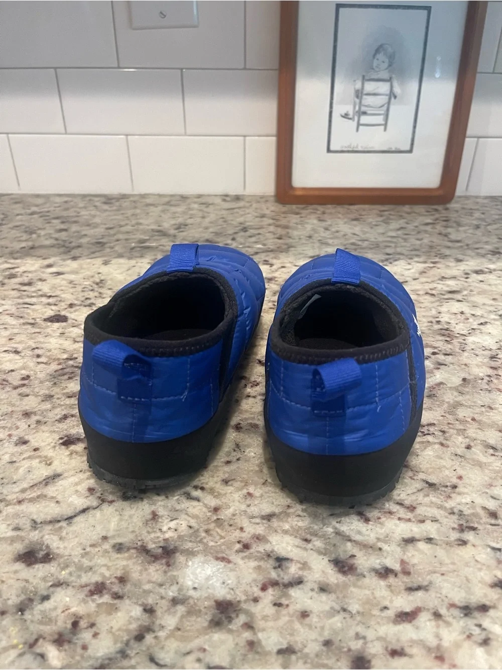 The North Face Kids size 2 THERMOBALL Traction Mules Slippers Blue Black Winter